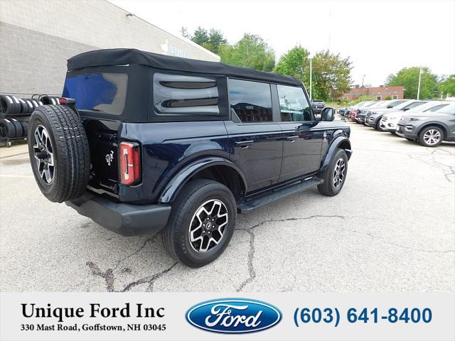 Photo of 2021 blue Ford Bronco