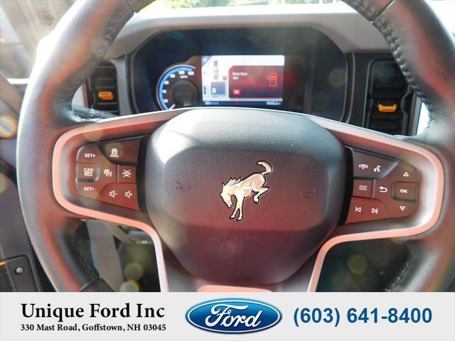Photo of 2022 Velocity Blue Metallic Ford Bronco