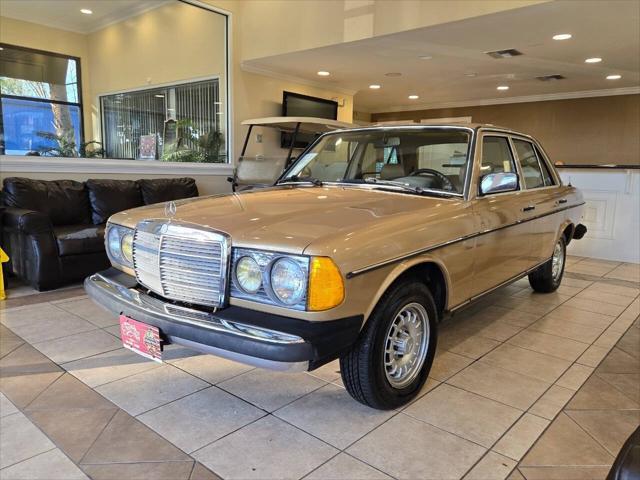 1985 Mercedes-Benz E-Class