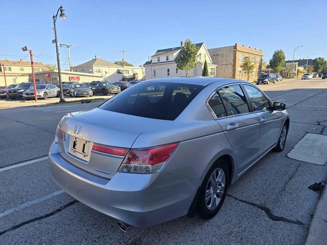 Photo of 2011 Alabaster Silver Metallic Honda Accord