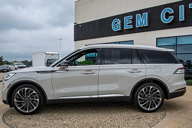 Photo of 2020 Ceramic Pearl Metallic Lincoln Aviator
