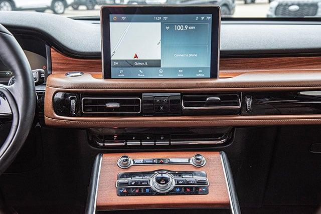 Photo of 2020 Ceramic Pearl Metallic Lincoln Aviator