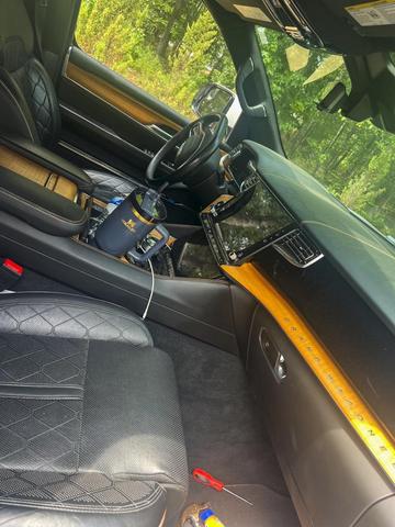 Photo of 2022 Bright White Clearcoat Jeep Grand Wagoneer