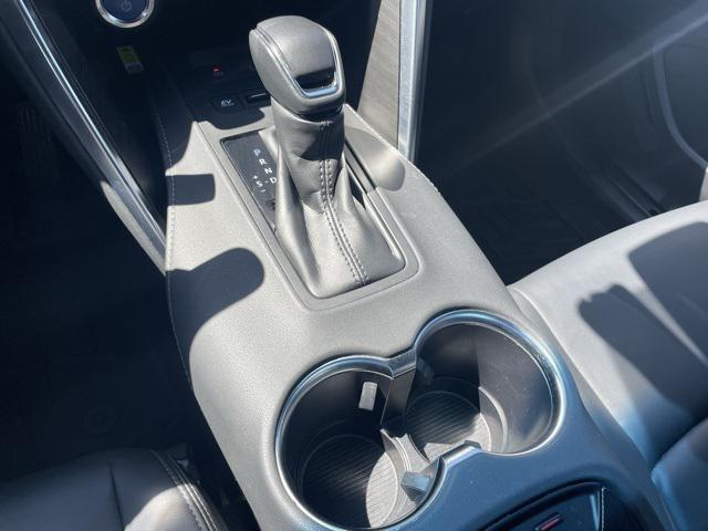 Photo of 2022 Coastal Gray Metallic Toyota Venza