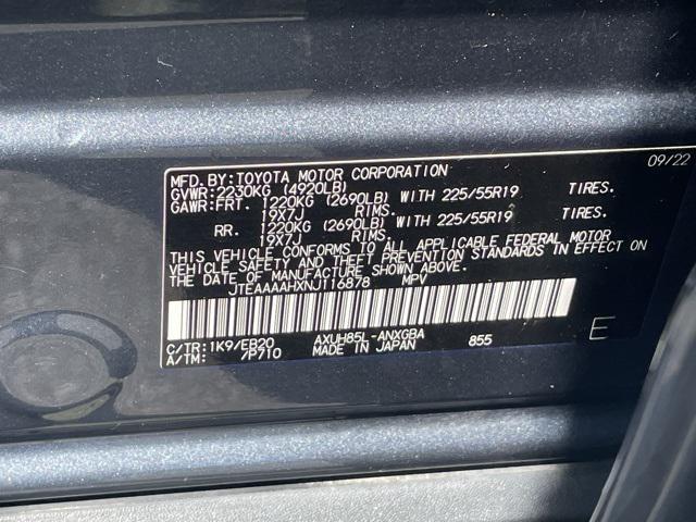 Photo of 2022 Coastal Gray Metallic Toyota Venza