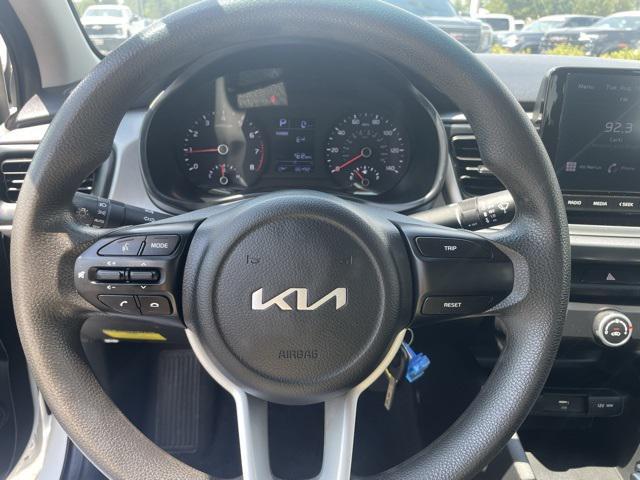 Photo of 2023 Clear White Kia Rio
