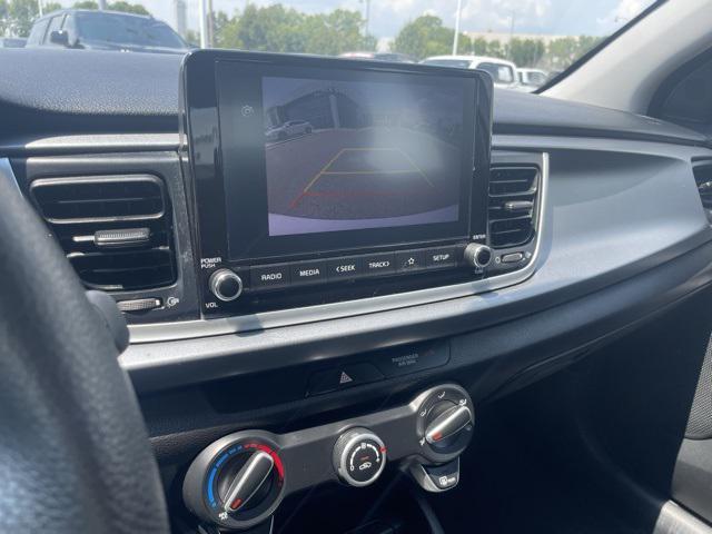 Photo of 2023 Clear White Kia Rio