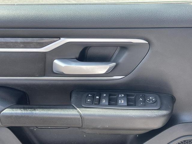 Photo of 2023 Bright White Clearcoat RAM 1500