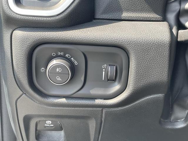 Photo of 2023 Bright White Clearcoat RAM 1500