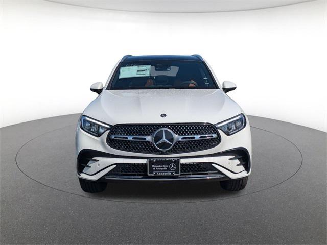 Photo of 2025 Polar White Mercedes-Benz GLC 300
