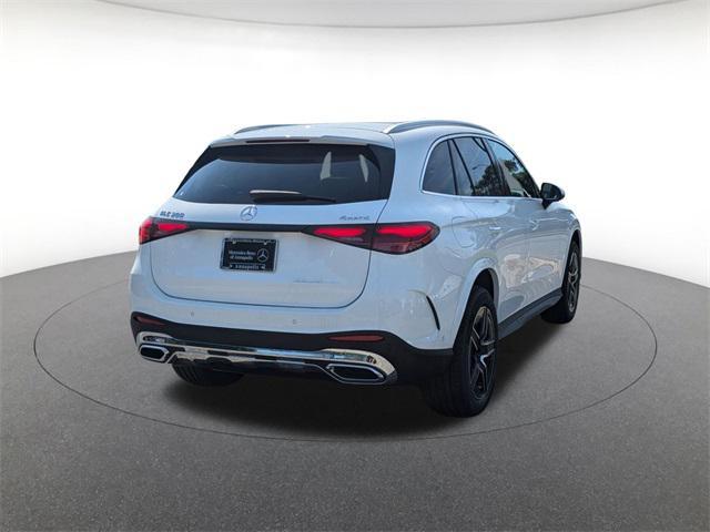 Photo of 2025 Polar White Mercedes-Benz GLC 300