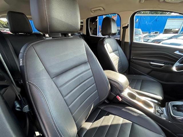 Photo of 2014 Black Ford Escape