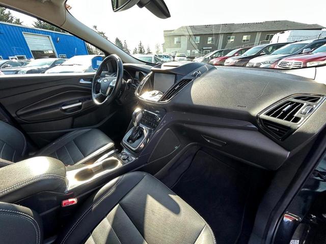 Photo of 2014 Black Ford Escape