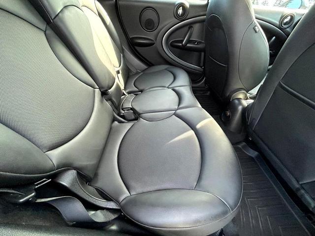 Photo of 2012 White MINI Cooper S Countryman