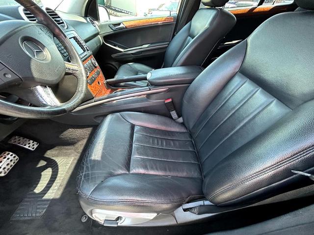 Photo of 2006 Black Mercedes-Benz M-Class