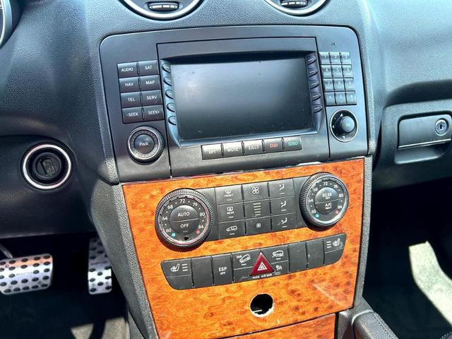 Photo of 2006 Black Mercedes-Benz M-Class