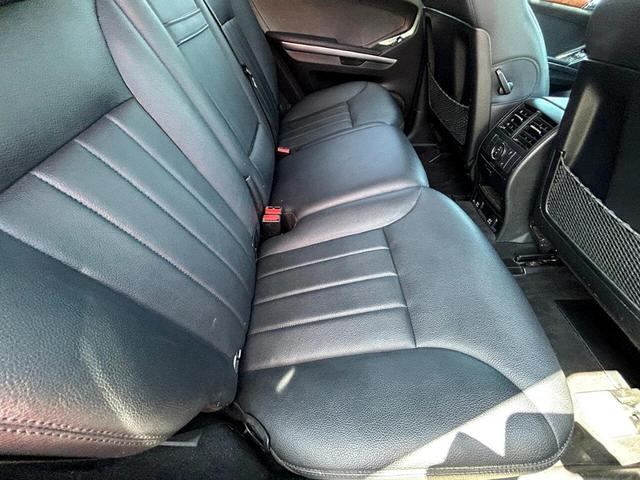 Photo of 2006 Black Mercedes-Benz M-Class