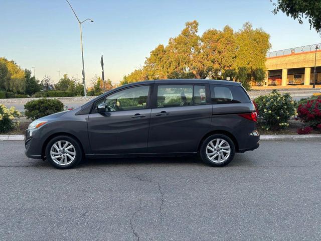 Photo of 2013 Gray Mazda Mazda5
