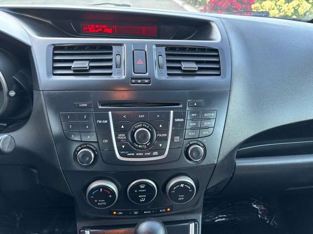 Photo of 2013 Gray Mazda Mazda5