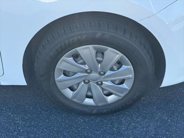 Photo of 2019 Clear White Kia Rio