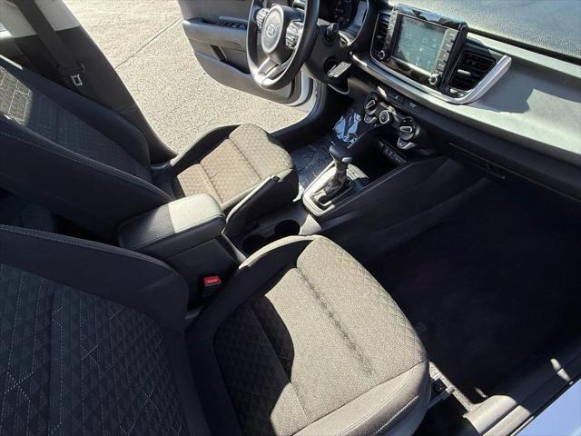 Photo of 2019 Clear White Kia Rio