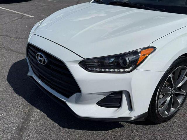 Photo of 2020 Chalk White Hyundai Veloster