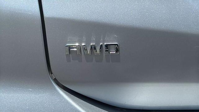 Photo of 2019 Silver Ice Metallic Chevrolet Equinox