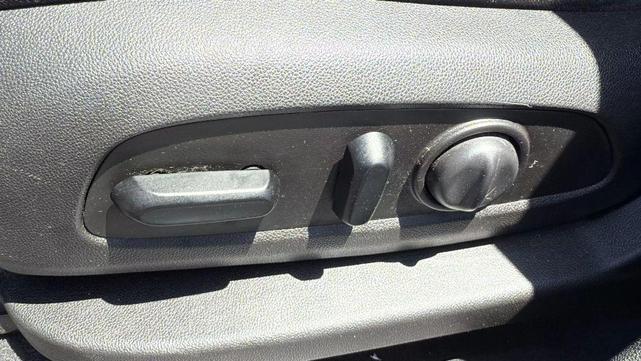 Photo of 2019 Silver Ice Metallic Chevrolet Equinox