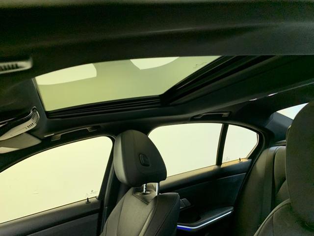 Photo of 2021 Mineral Gray Metallic BMW 330