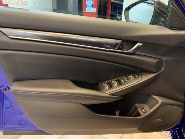 Photo of 2022 Still Night Pearl Honda Accord