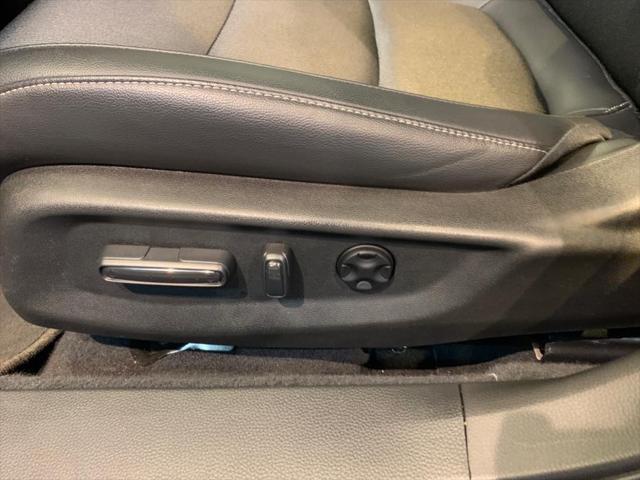 Photo of 2022 Still Night Pearl Honda Accord