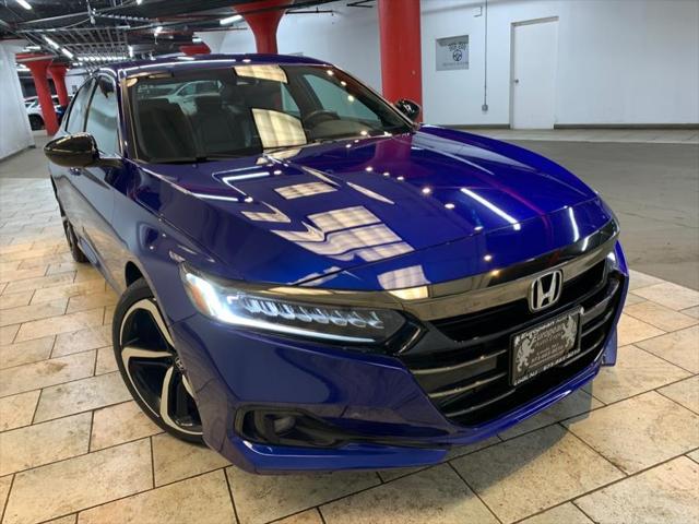 Photo of 2022 Still Night Pearl Honda Accord
