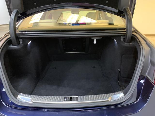 Photo of 2022 Nautical Blue Metallic Mercedes-Benz S-Class