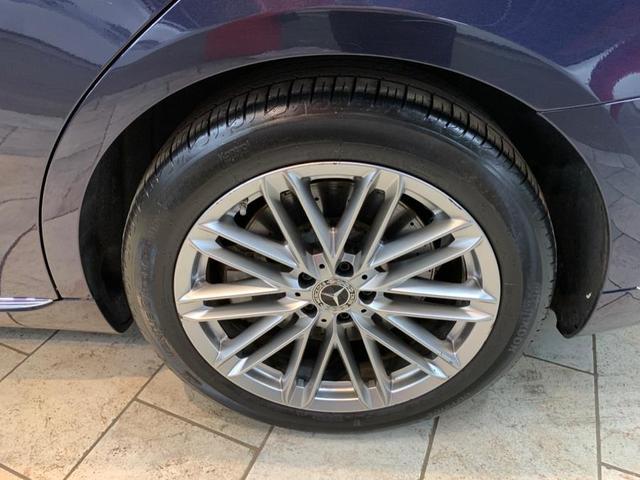 Photo of 2022 Nautical Blue Metallic Mercedes-Benz S-Class