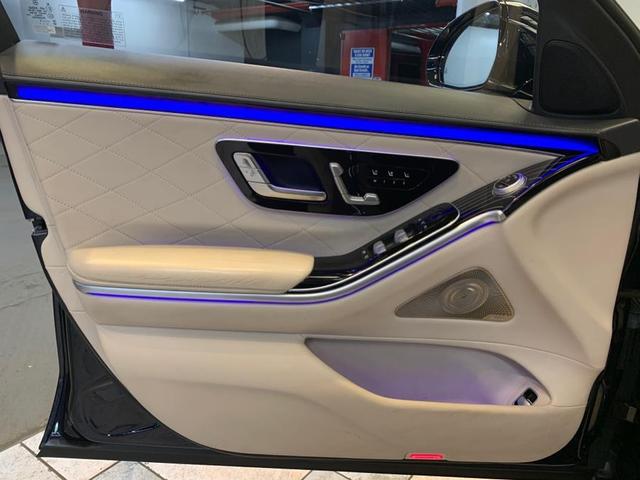Photo of 2022 Nautical Blue Metallic Mercedes-Benz S-Class