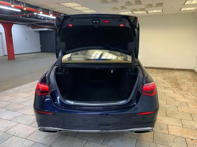 Photo of 2022 Nautical Blue Metallic Mercedes-Benz S-Class