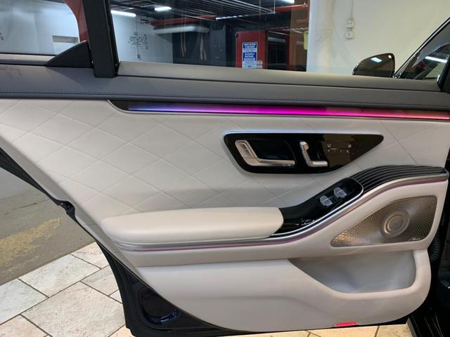 Photo of 2022 Nautical Blue Metallic Mercedes-Benz S-Class