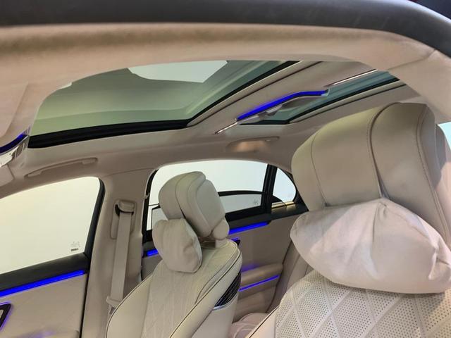 Photo of 2022 Nautical Blue Metallic Mercedes-Benz S-Class