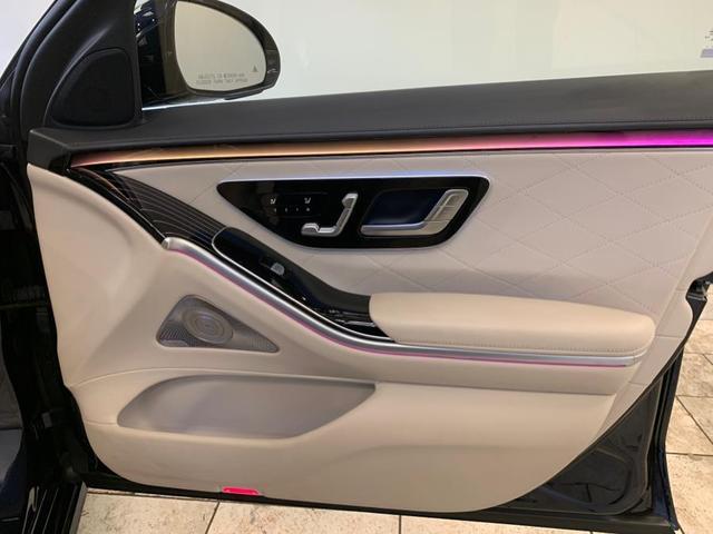 Photo of 2022 Nautical Blue Metallic Mercedes-Benz S-Class
