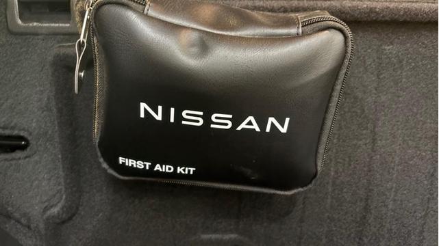 Photo of 2022 Super Black Nissan Rogue