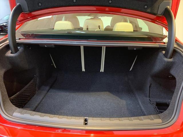 Photo of 2022 Melbourne Red Metallic BMW 330
