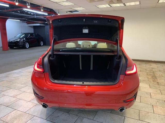 Photo of 2022 Melbourne Red Metallic BMW 330