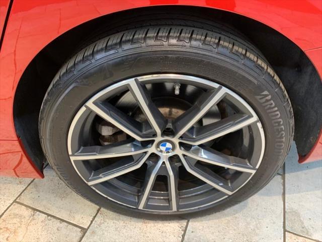 Photo of 2022 Melbourne Red Metallic BMW 330