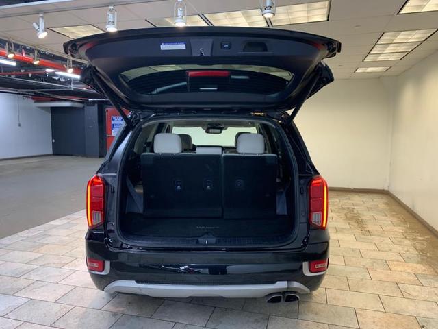 Photo of 2022 Abyss Black Pearl Hyundai PALISADE