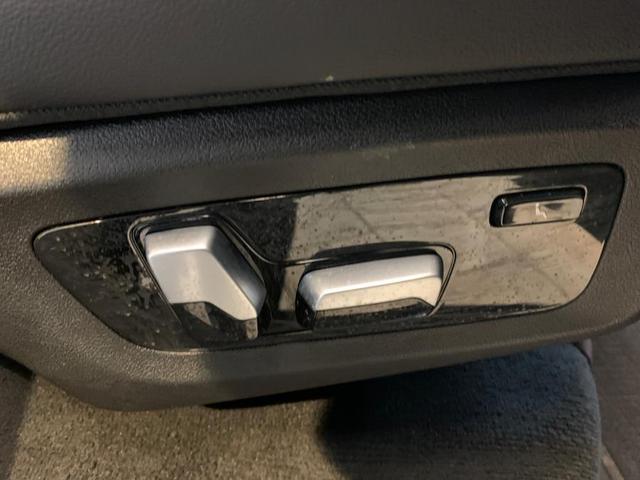 Photo of 2022 Carbon Black Metallic BMW X7