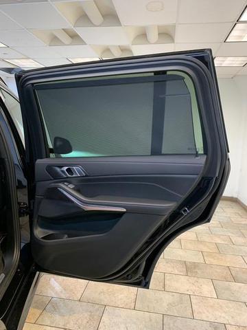 Photo of 2022 Carbon Black Metallic BMW X7