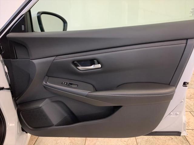 Photo of 2022 Aspen White TriCoat Pearl Nissan Sentra