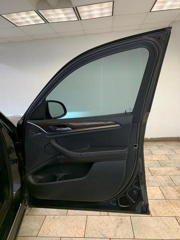 Photo of 2022 Dark Graphite Metallic BMW X3
