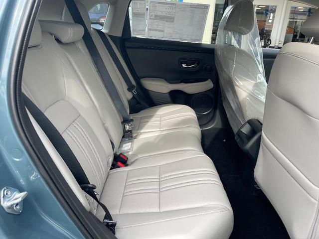Photo of 2026 Pearl Honda HR-V