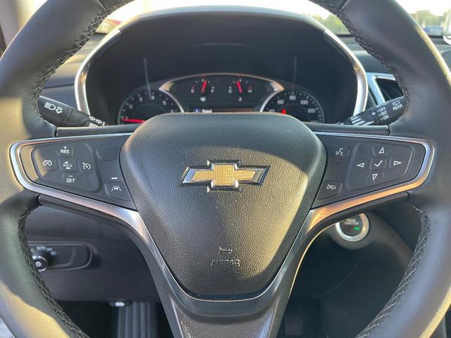 Photo of 2024 Summit White Chevrolet Equinox